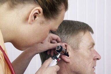 Hearing loss in a man against the background of the course of cervical osteochondrosis. 